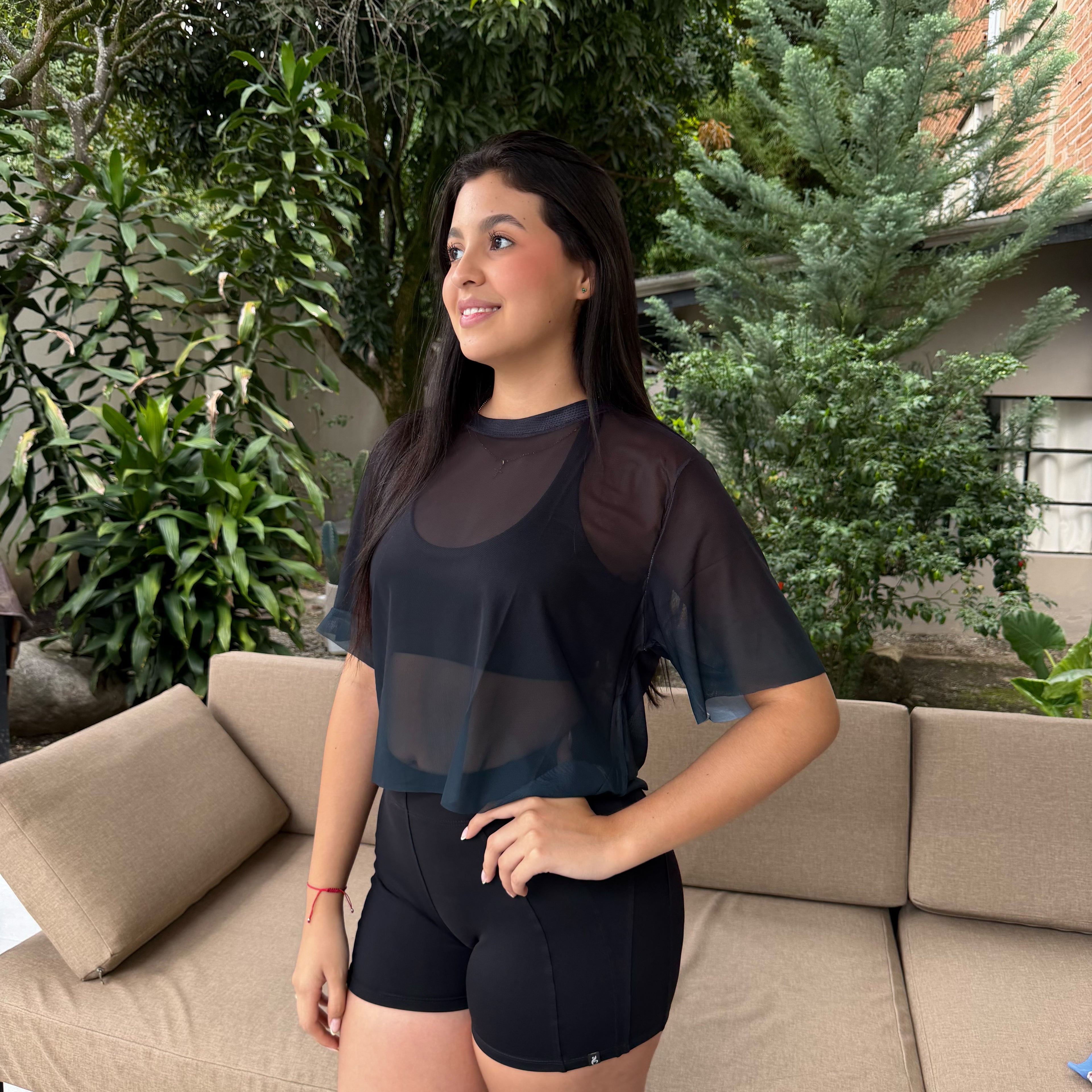 CROPTOP CON MANGAS MALLA DAMA