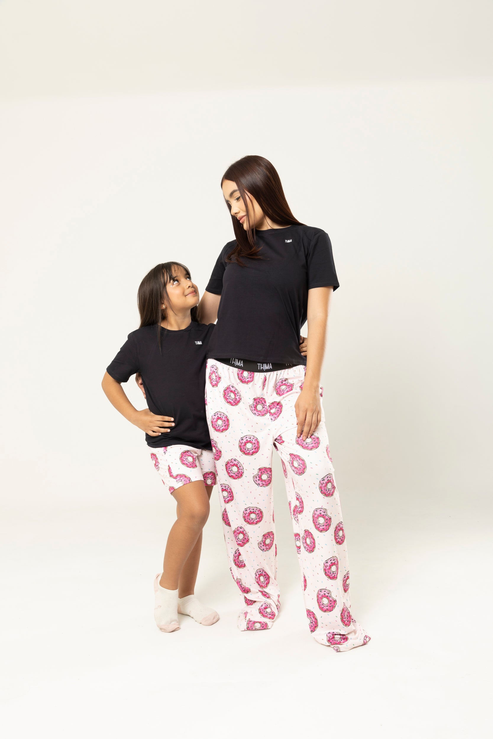SHORT KIDS DONAS